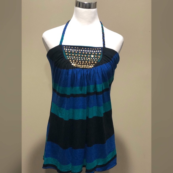 Studded halter tank - Picture 1 of 5